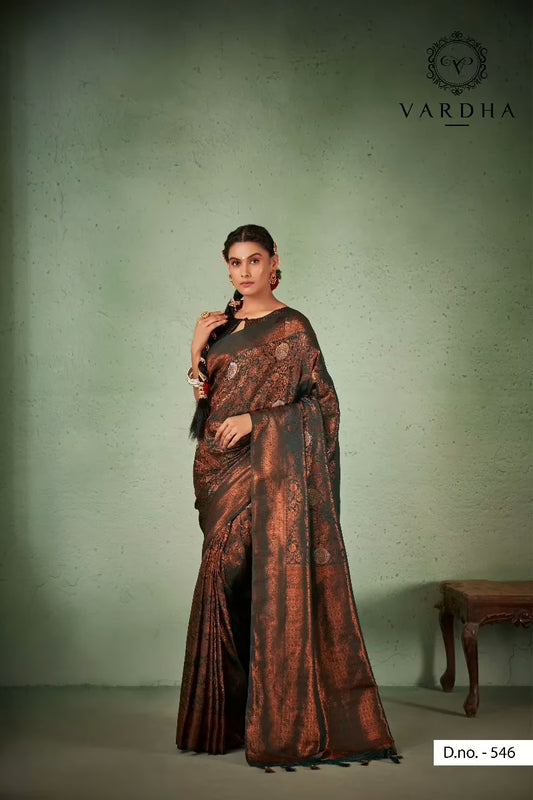 Anvaya Green Zari Women Saree